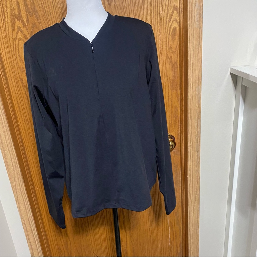 Black Long Sleeve Workout Top